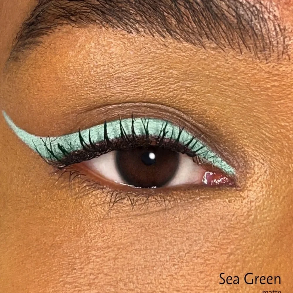 Sephora Ultimate Gel Eyeliner Waterproof in no. 53 Sea Green matte